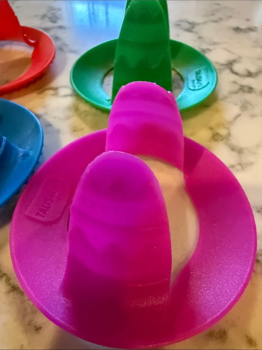 Colorful Plastic Taco Holders- Red, Blue, Green, Pink